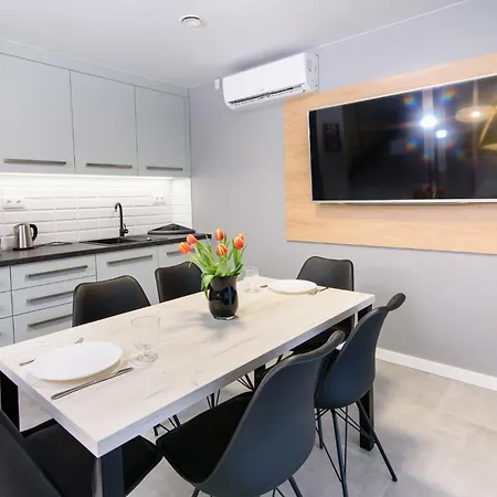 بيت للعطل Enklawa