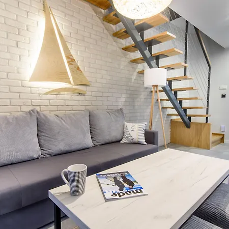 بيت للعطل Enklawa